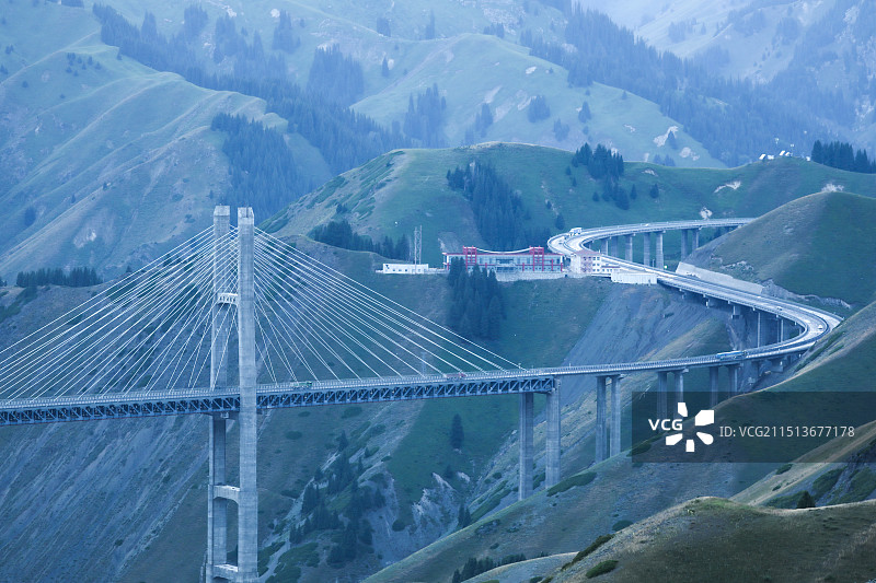 果子沟大桥图片素材