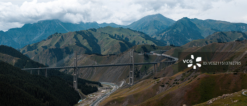 果子沟大桥图片素材
