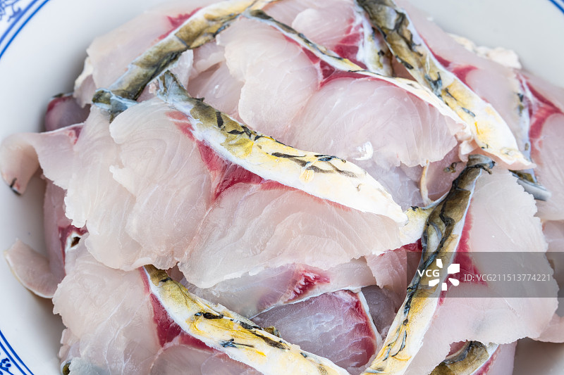 一碗草鱼肉片图片素材