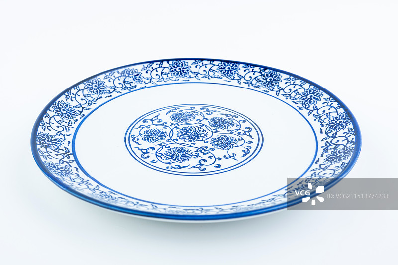 中餐陶瓷餐具青花碟图片素材