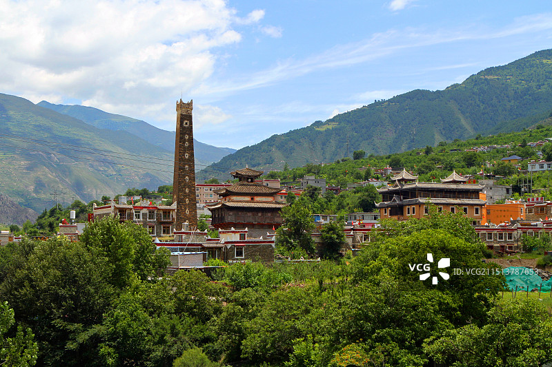 藏式碉楼民居图片素材