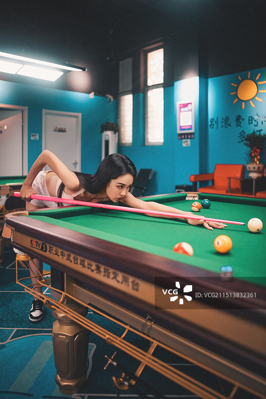 性感的桌球女郎图片素材