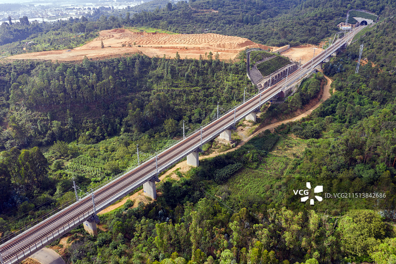 中老铁路，一带一路黄金大通道玉溪段图片素材
