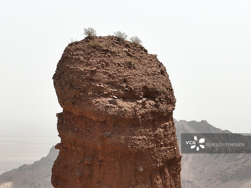 航拍阿拉善左旗敖伦布拉格人根峰风景图片素材