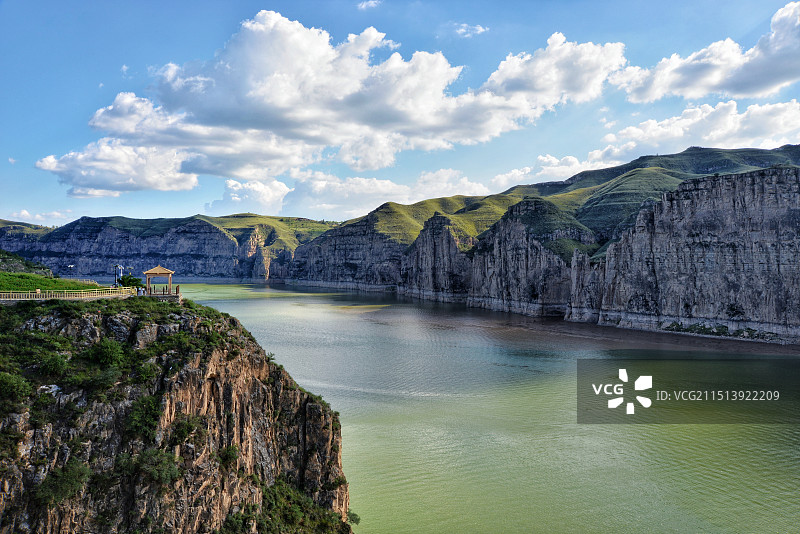 内蒙古的黄河老牛湾， 黄河与长城握手之地， 24.08.07日摄于内蒙古清水县。图片素材