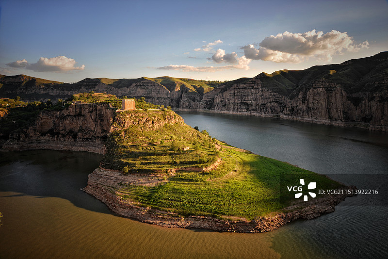 内蒙古的黄河老牛湾， 黄河与长城握手之地， 24.08.07日摄于内蒙古清水县。图片素材