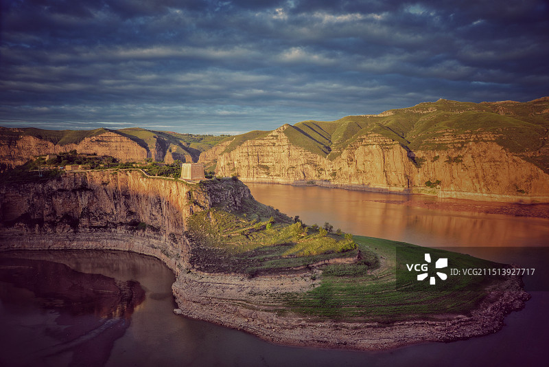 内蒙古的黄河老牛湾， 黄河与长城握手之地， 24.08.08日摄于内蒙古清水县。图片素材