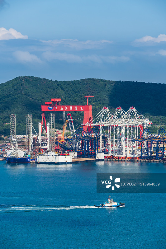 青岛海西重机码头图片素材