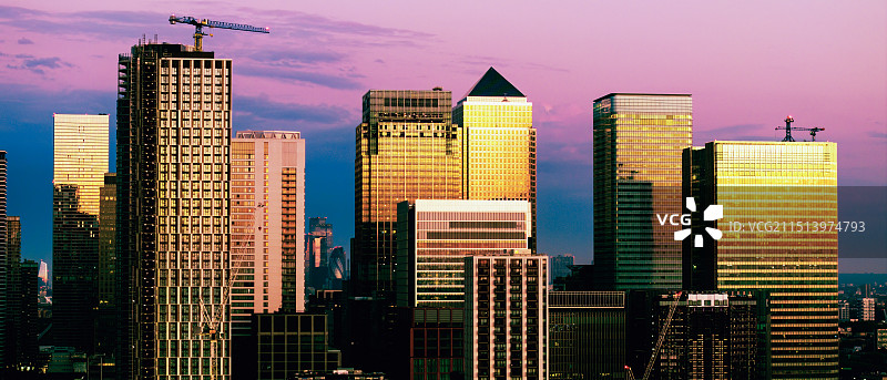 伦敦金丝雀码头商务区图片素材