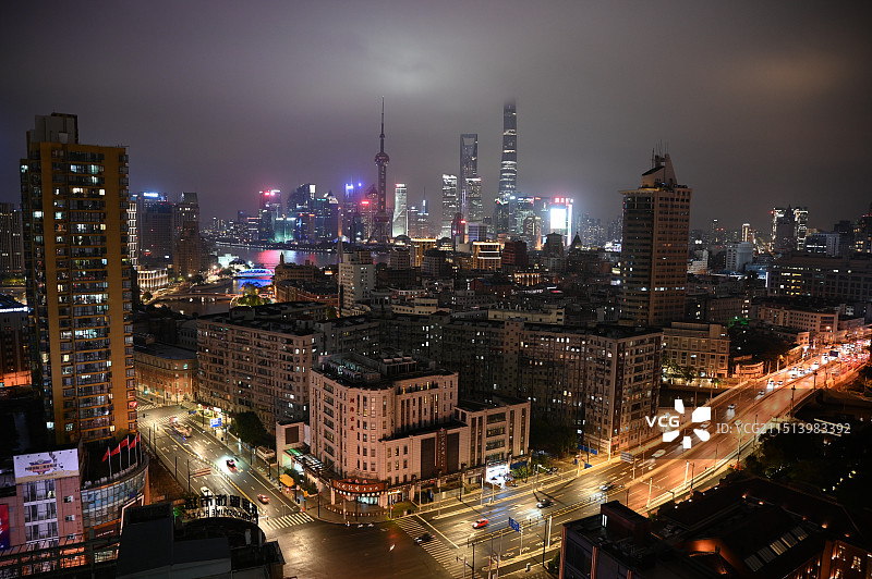 上海陆家嘴夜景三件套图片素材