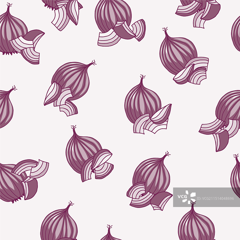 散落在淡洋葱上的红洋葱和碎块图片素材