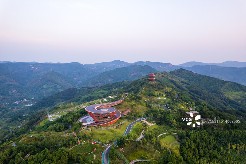 成都龙泉山城市森林公园丹景山丹景台丹景阁日出清晨航拍图片素材