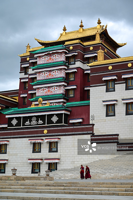 四川各莫寺的外部建筑图片素材