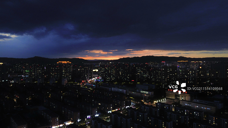 天际最后一抹晚霞图片素材