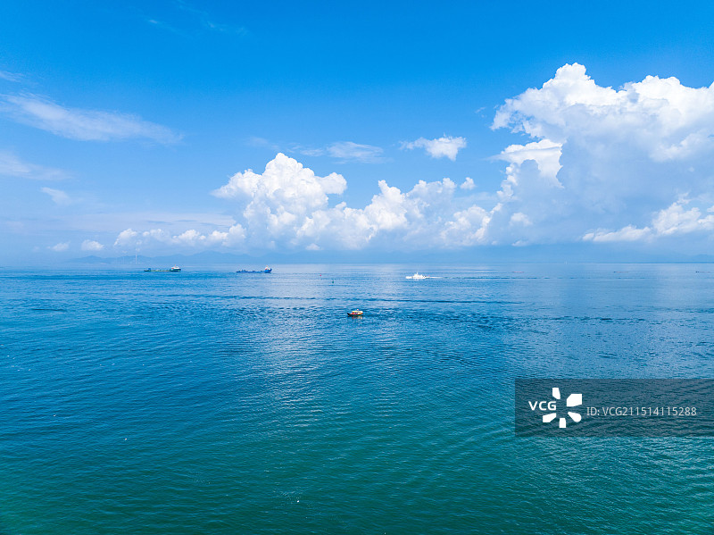 航拍广东阳江南海海域图片素材