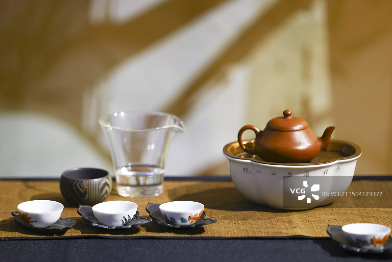 茶艺茶壶茶杯图片素材