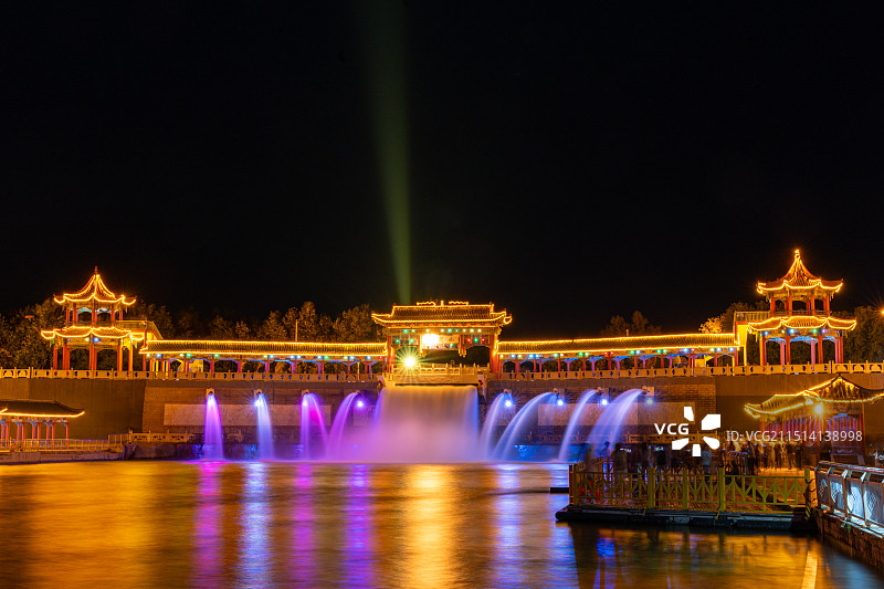 克拉玛依九龙潭夜景图片素材