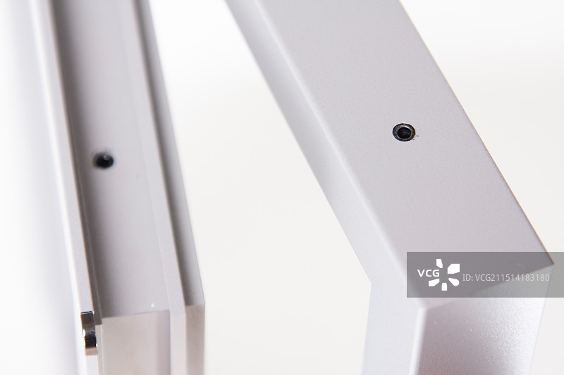 影棚拍摄白色背景铝合金窗纱窗断桥铝窗产品图片素材