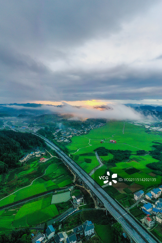 贵州遵义夏季稻田风光 稻田日出 日落图片素材