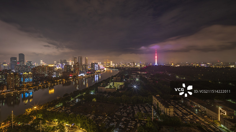 汉江与长江汇入口南岸嘴夜景图片素材