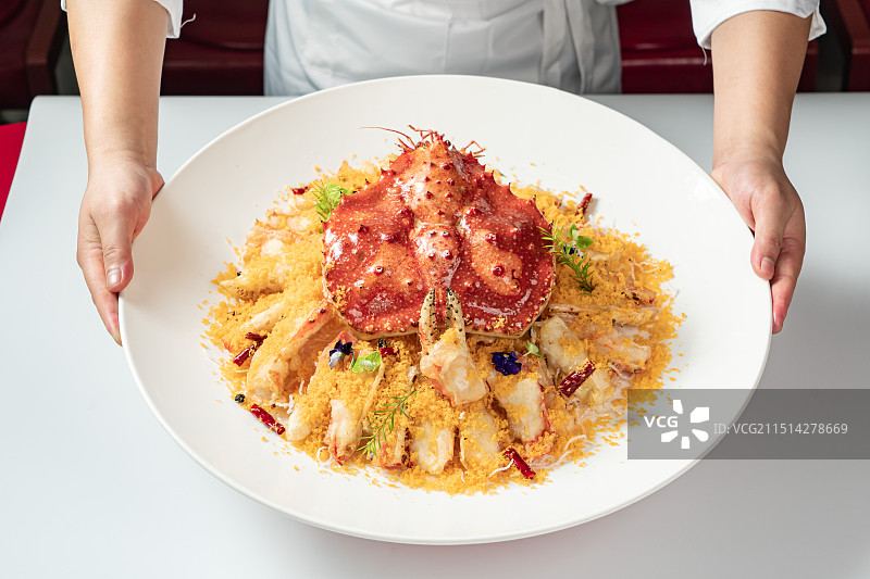 芝士避风塘帝王蟹图片素材