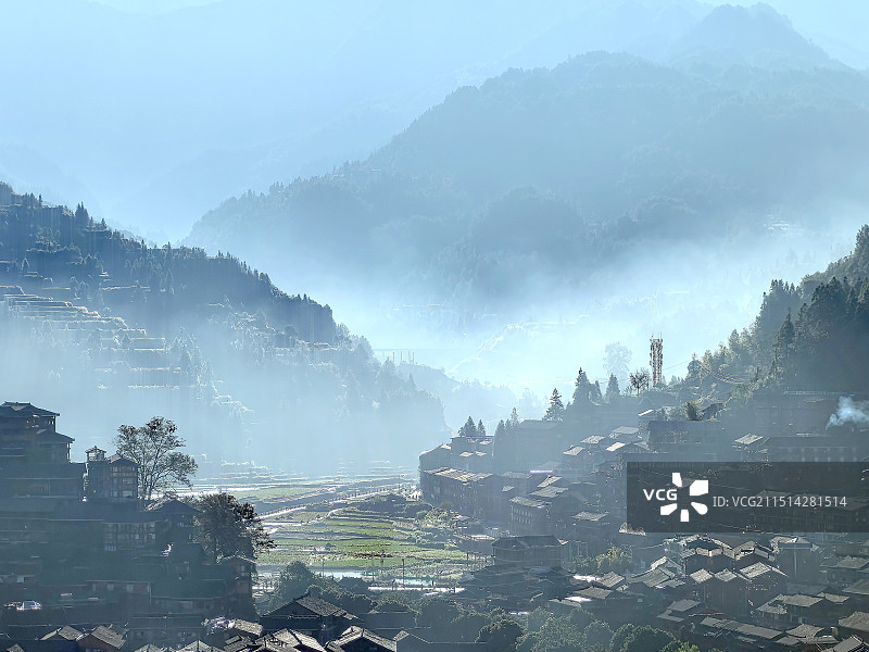 苗寨晨曦图片素材