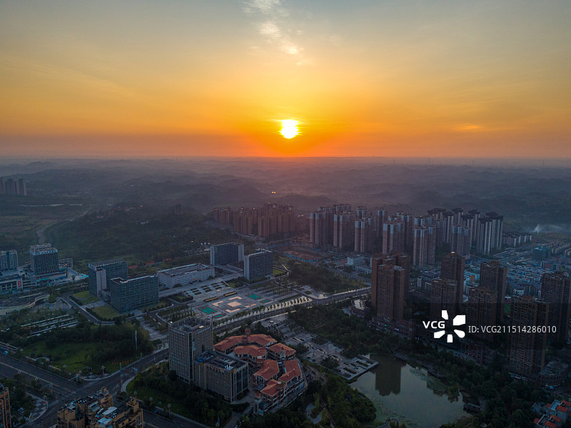 资阳雁江区沱东新区日出光影图片素材