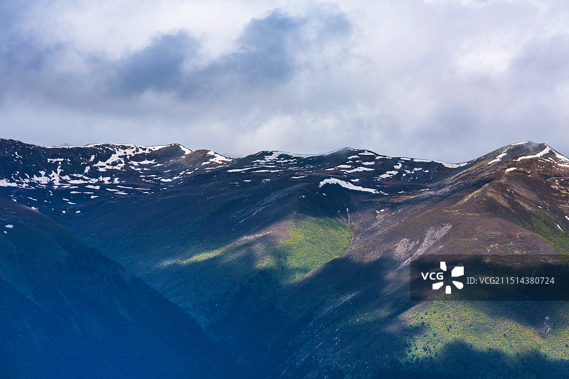 中国西藏林芝地区鲁朗林海风景区图片素材