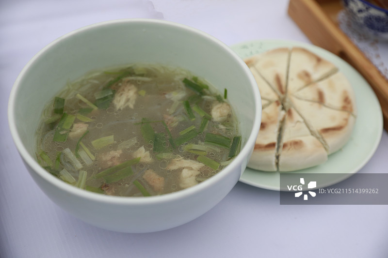 西安美食羊肉泡馍图片素材