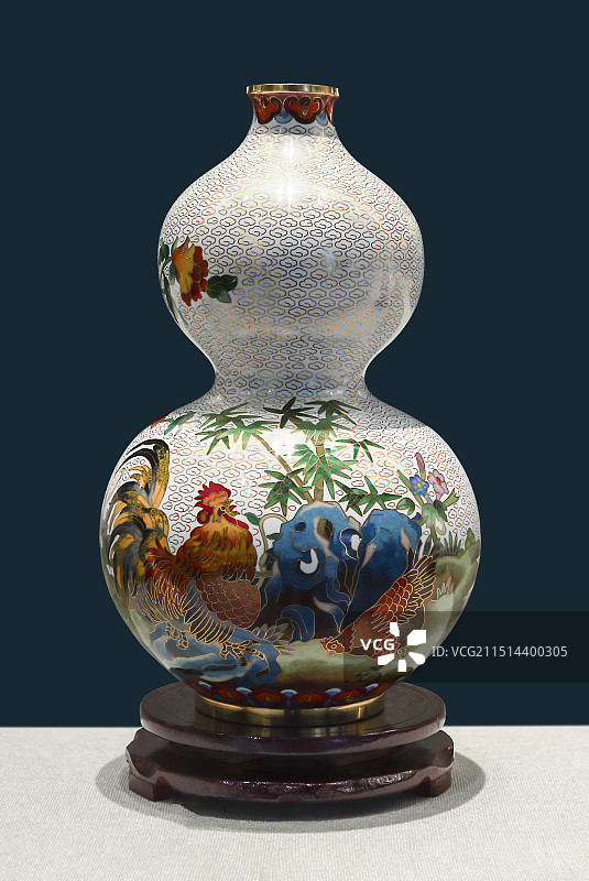 北海公园-碧瓷金丝天地清和-景泰蓝非物质文化遗产传承展-十二生肖景泰蓝全套-酉鸡图片素材