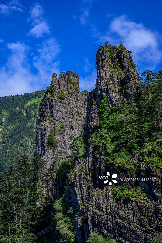 神农谷奇峰图片素材