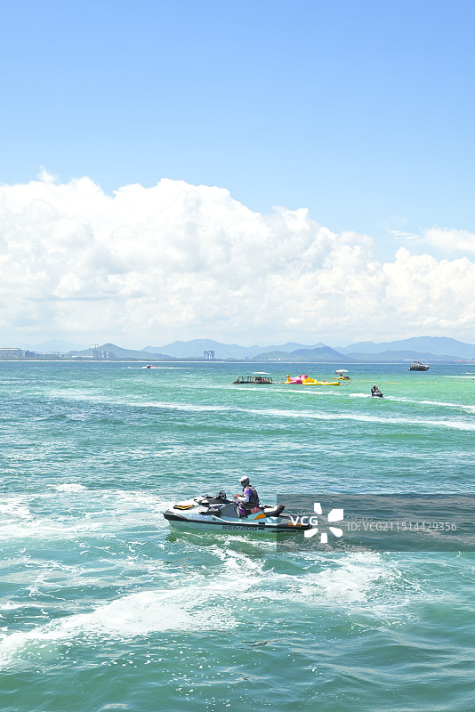 蜈支洲岛水上运动图片素材