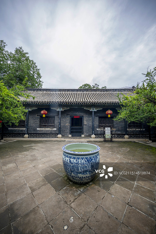 山东省济宁市邹城市孟府：世恩堂（是世袭五经博士居住之处，陈列仍保持着孟繁骥和王淑芳当年居住时的原貌）图片素材