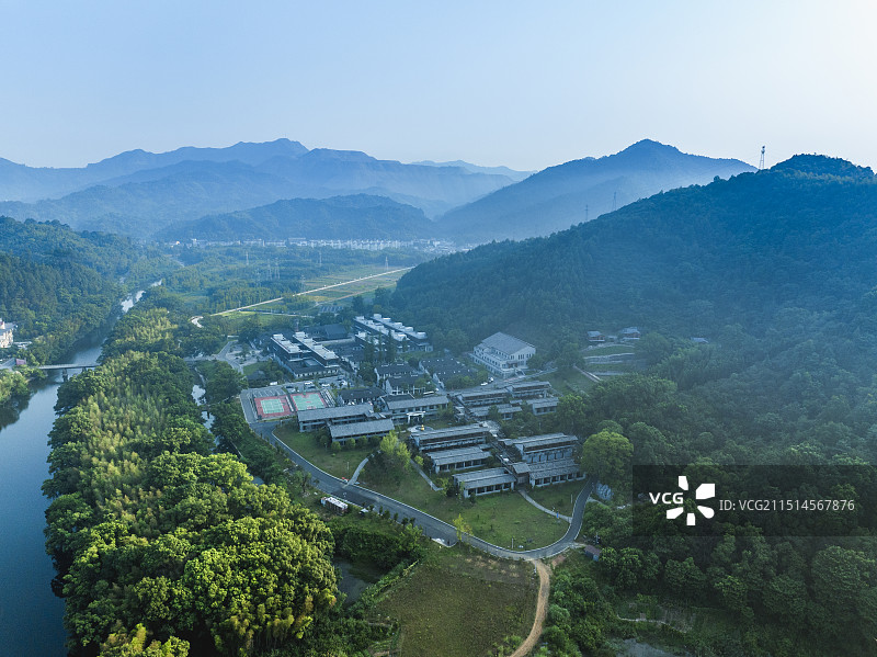 航拍大茅山国际康养酒店图片素材