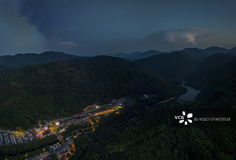 航拍安徽省池州市贵池区九华天池傩仙镇风光图片素材