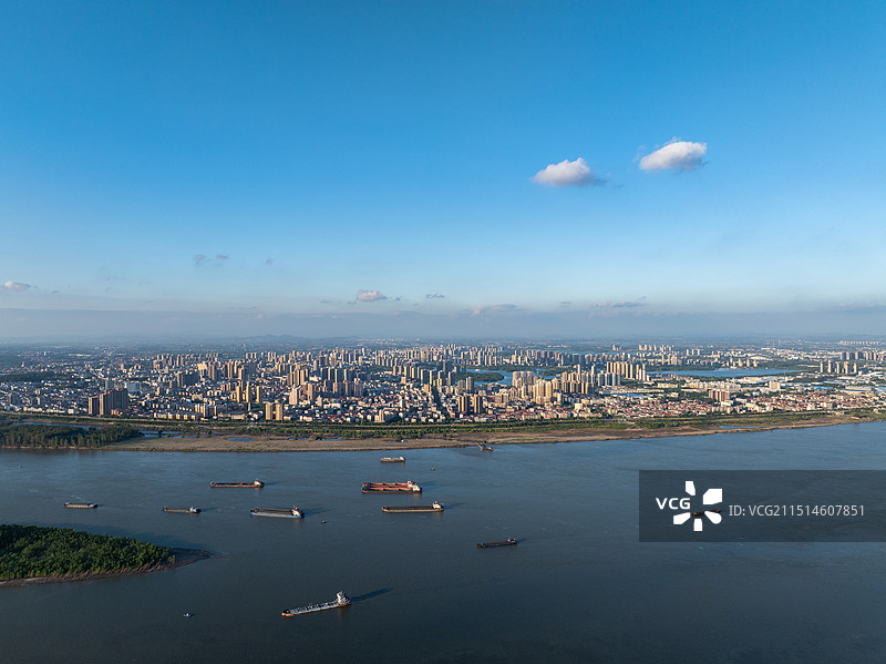 长江边黄州城图片素材