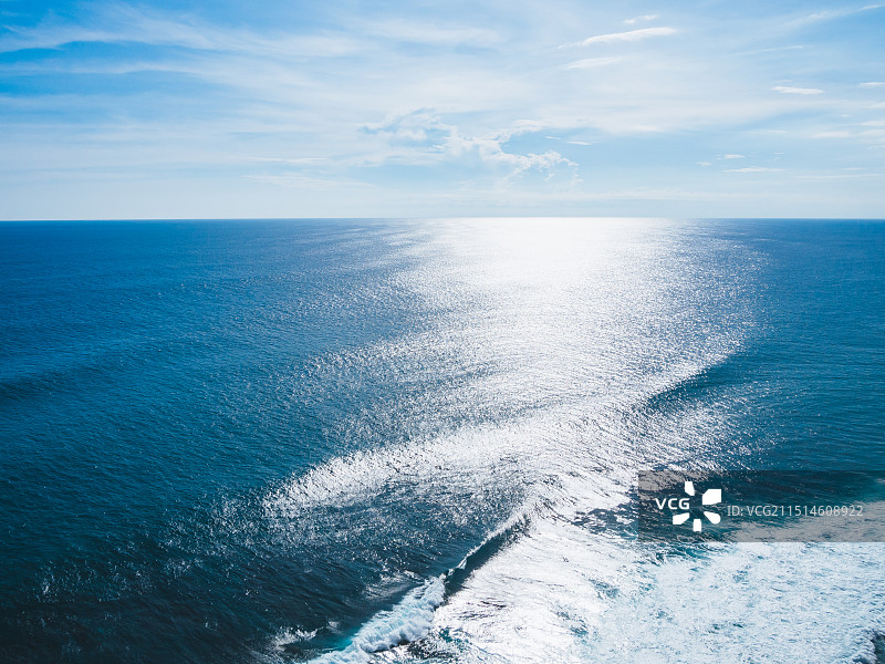 美丽的巴厘岛情人崖海面图片素材