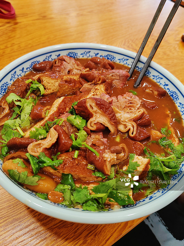 来一碗老北京卤煮吧图片素材