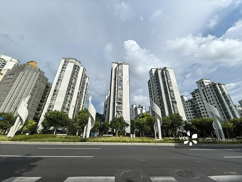 上海普陀区长寿路商圈建筑风光图片素材