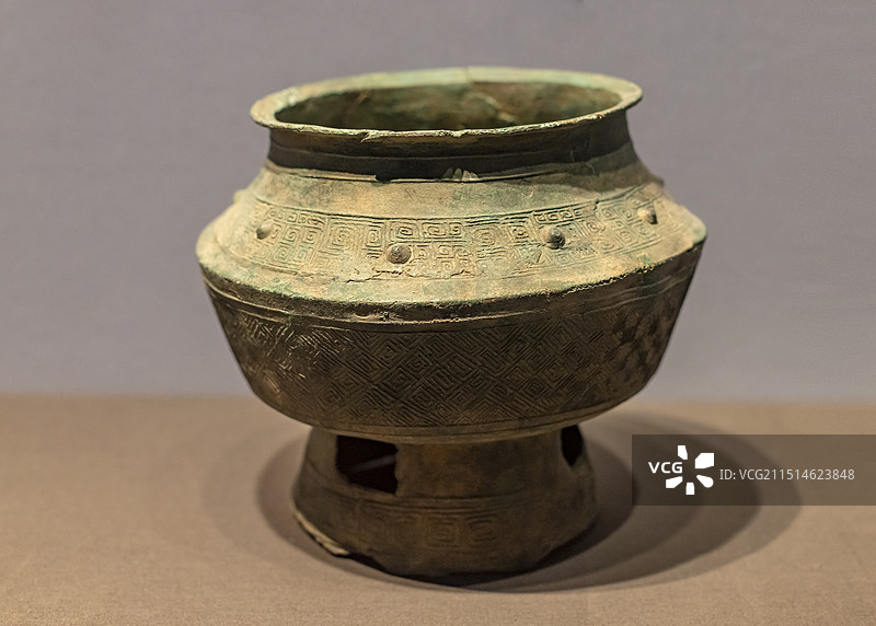 雷纹瓿 商 汉中市城固县五郎乡五郎庙村出土 陕西历史博物馆图片素材