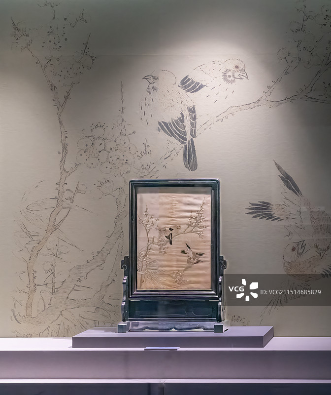 广东东莞，清代，白绢广绣，花鸟图片素材