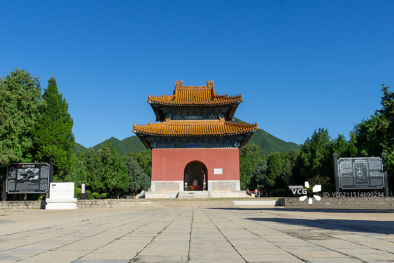 北京5A景区明十三陵昭陵的神功圣德碑亭图片素材