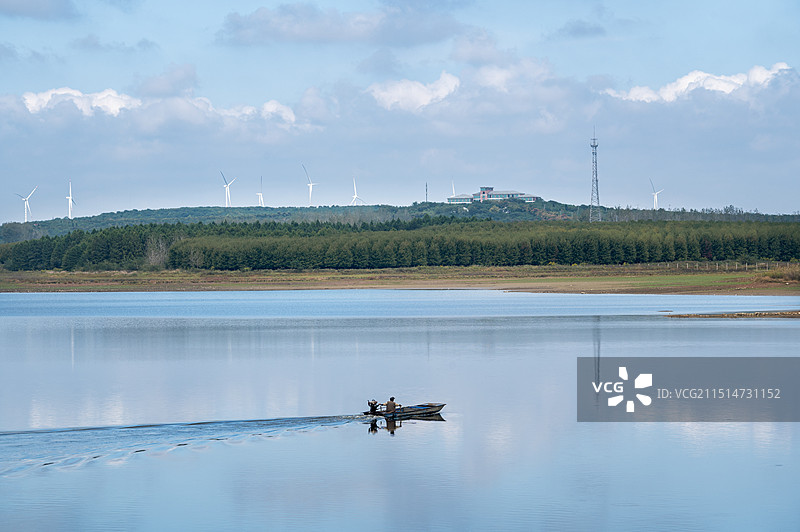 南极六合大泉湖风车图片素材