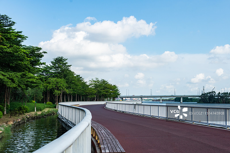 城市健身步道图片素材