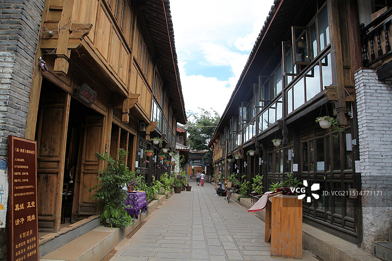 云南丽江束河皮匠展览馆图片素材