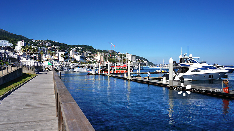 日本静冈县热海市，海边的散步道图片素材