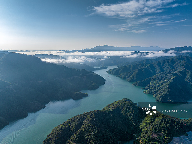 航拍湖南省郴州东江湖风光图片素材