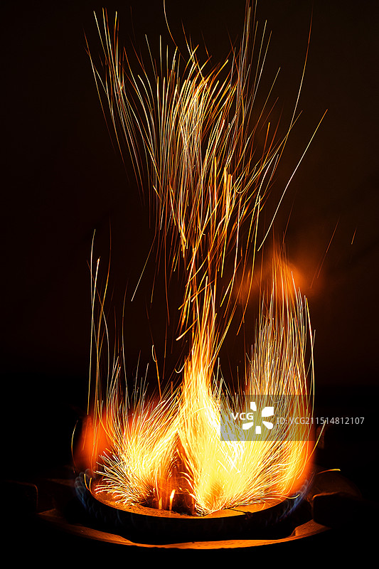 凤凰涅槃图片素材