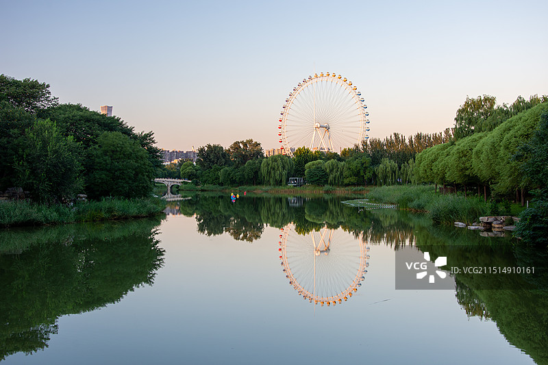 龙潭中湖公园的摩天轮（北京市东城区）图片素材
