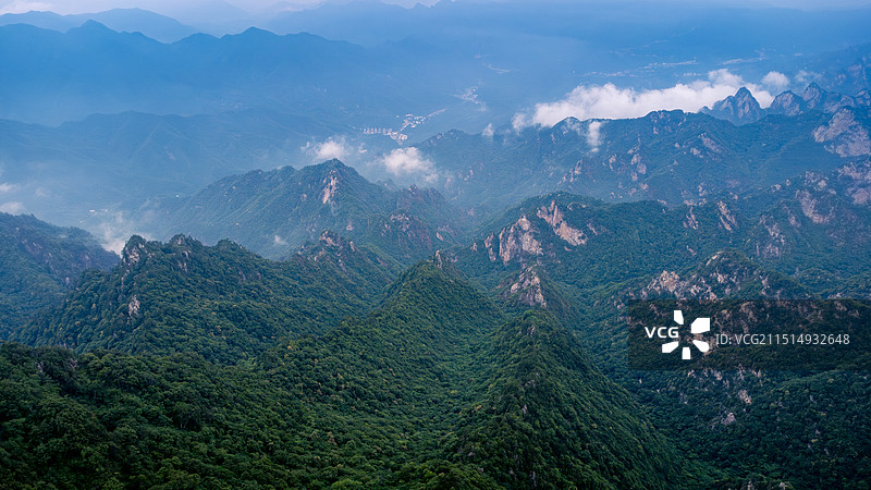 河南洛阳：5A景区白云山绝美云海，山色如画图片素材